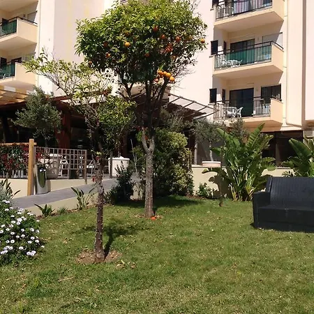 Bcozy With Seaview Apartmán *
